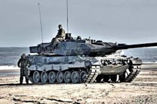 Россия запустила в производство танк "Армата" 1