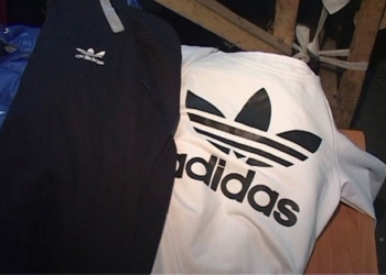 Adidas и Nike местного производства. Полицейские показали, как под Одессой шьют брендовую одежду