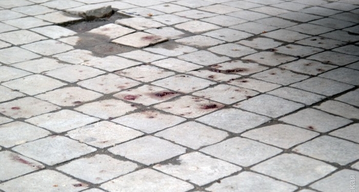 В Одессе охрана магазина чуть не убила вора за кражу колбасы