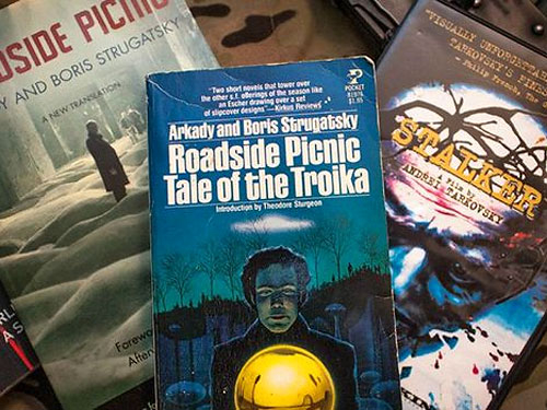 По мотивам “Пикника на обочине” Стругацких Голливуд снимет сериал
