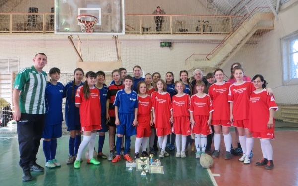 Традиционный турнир по женскому футболу в Николаеве собрал 8 команд