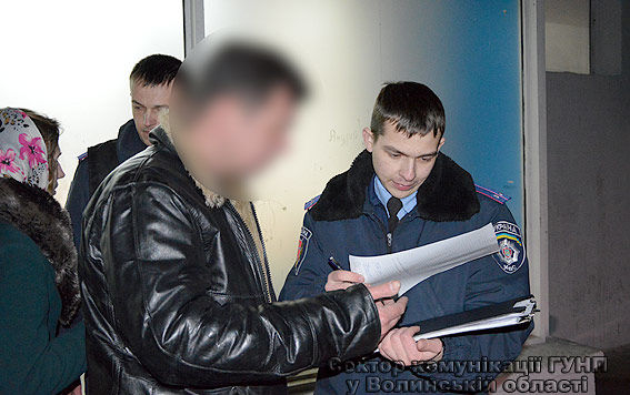 А судьи кто? В Луцке общественник-член аттестационной комиссии полицейских устроил стрельбу на улице