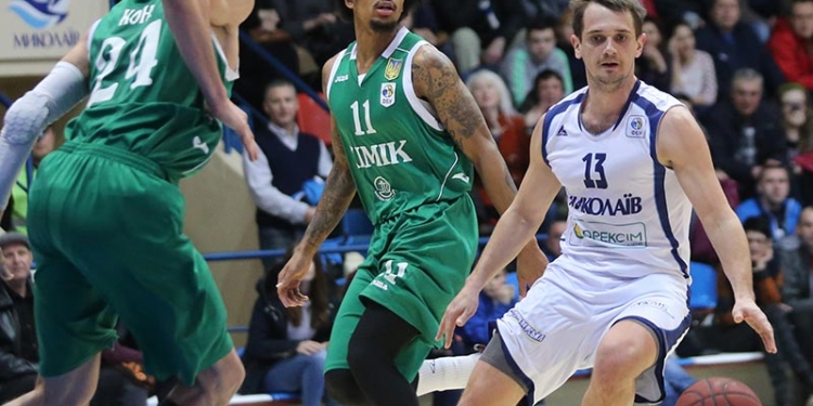 МБК «Николаев» в драматическом поединке проиграл «Химику» всего в два очка