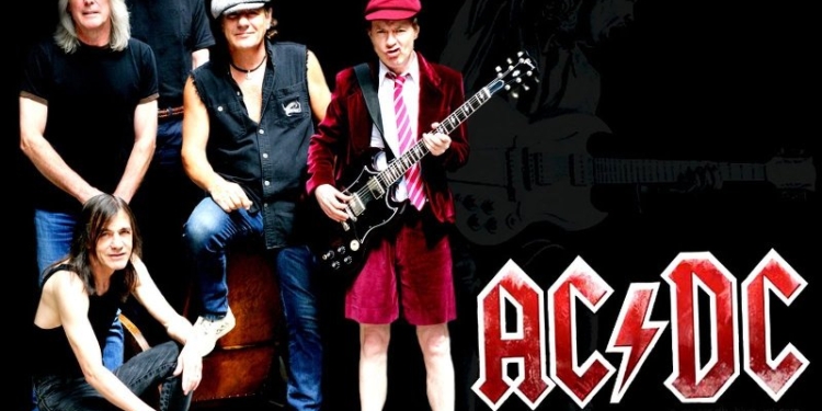 Вокалист рок-группы AC/DC может полностью потерять слух