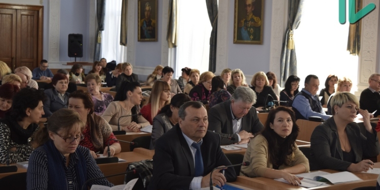 Николаевские чиновники отчитались о выполнении городского бюджета в 2015 году: 71,5% расходов составило финансирование социально-культурной сферы