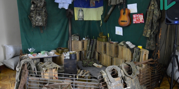 «На страже мира и покоя»: в Николаевском Музее судостроения и флота открылась выставка, посвященная николаевским бойцам в АТО