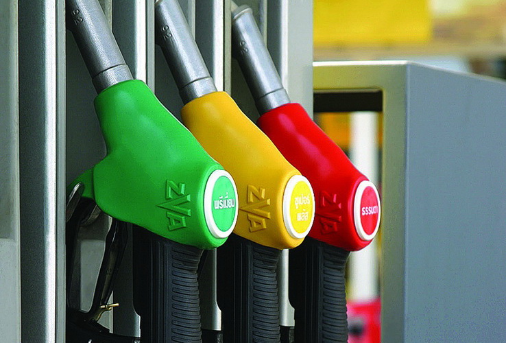 В Украине запас бензина на 5 дней, Нафтогаз спешно закупает топливо в Европе