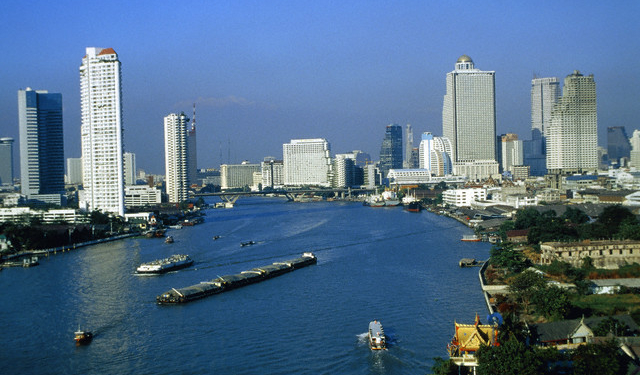 В Бангкоке погибли 8 работников банка при проверке системы пожаротушения