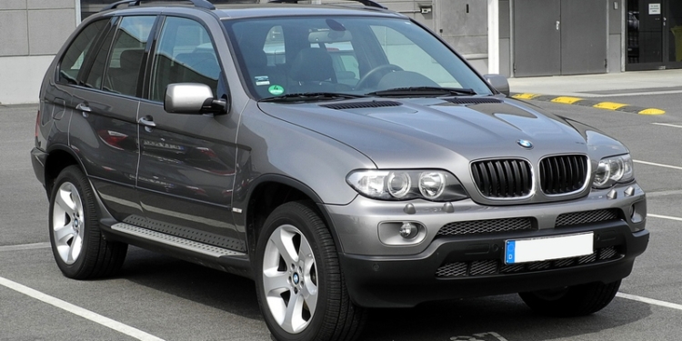 «Махнулись, не глядя»: николаевец хотел продать «BMW X5», но фактически обменял его на авто классом ниже