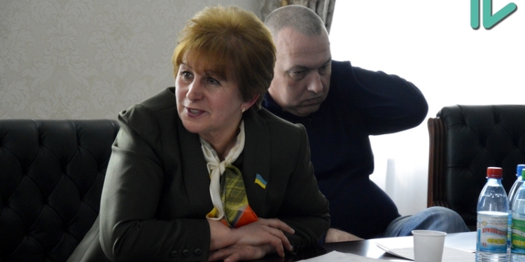 «Вы хотите работать или пиариться?», – депутат облсовета Татьяна Демченко предложила проводить бюджетные комиссии в ОГА без камер