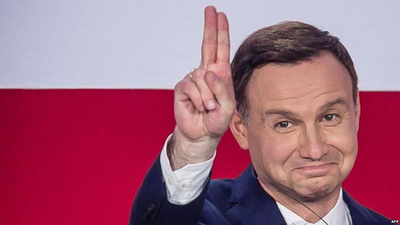 Дуда побеждает на президентских выборах в Польше 1