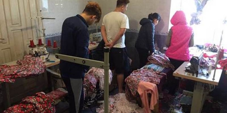 В Одессе СБУ накрыла очередной подпольный цех контрафактной одежды