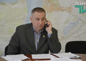 Главе земельной комиссии Николаевского горсовета работница исполкома дала на подпись «не тот» протокол по вопросу о разделе участка площадью 34 га у «Зори»-«Машпроект»