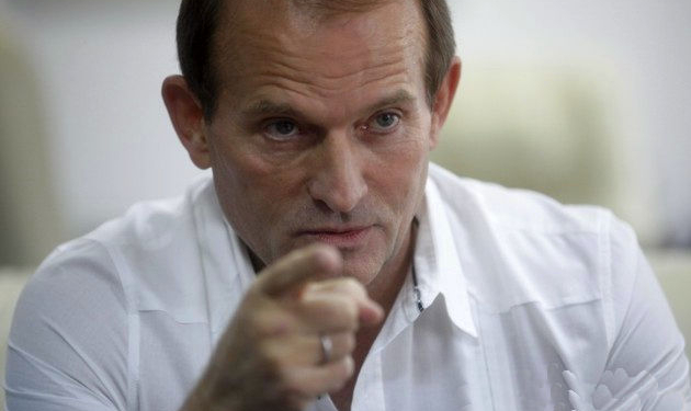 Нардепы требуют арестовать Медведчука