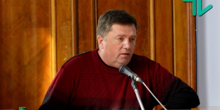 Конфликт между КДЮСШ «Коммунаровец» и Сергеем Исаковым: депутаты будут думать, создавать ли временную контрольную комиссию