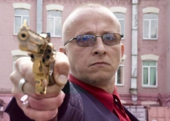 Из жизни дятлов: Охлобыстин стал почетным добровольцем Донбасса