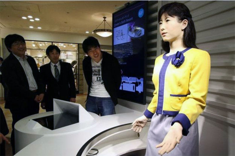 Toshiba показала на выставке в Европе нового робота, максимально похожего на человека. Европейцы считают его жутким 1