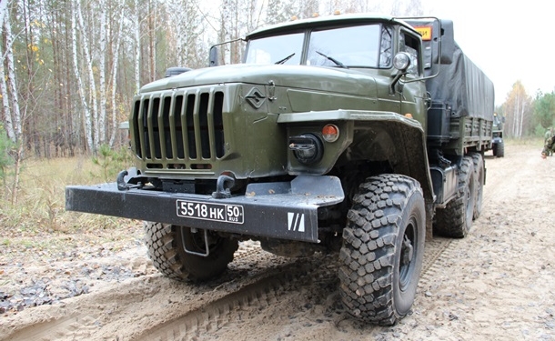 В России подорвали автоколонну с военными, есть жертвы