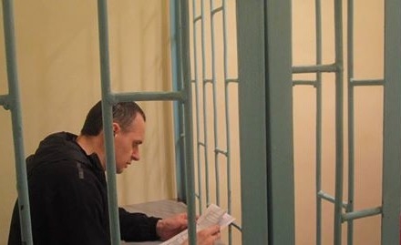 Украинского режиссера Cенцова этапировали из колонии в Челябинске