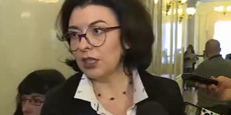 Предложения возглавить правительство должна давать коалиция, а не президент, – Сыроид