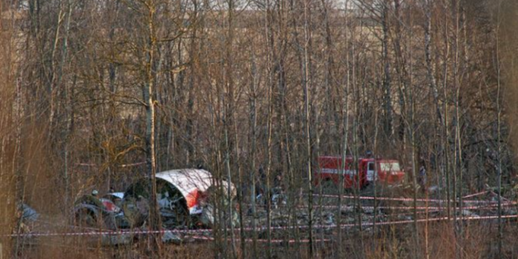 Польша возобновила расследование авиакатастрофы под Смоленском, в которой погиб президент Качиньский