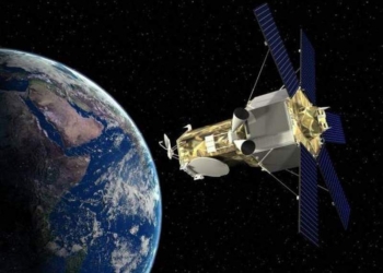 В космосе потеряли новейший спутник