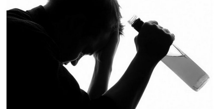 «Не пей, козленочком станешь!»: Генштаб ВСУ призывает бойцов не выпивать с незнакомцами на вокзалах