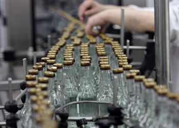 Российский дальнобойщик пропал с 20 тоннами водки