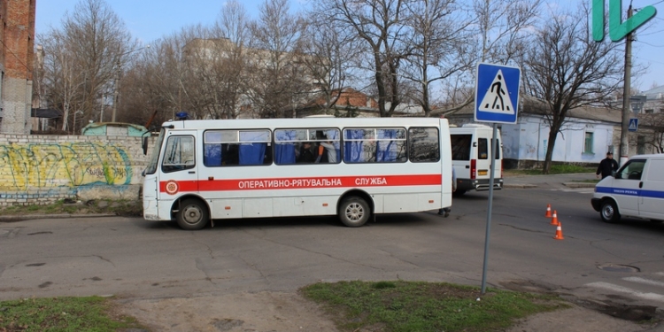 Возле администрации Центрального района Николаева столкнулись автобус спасателей и «Chevrolet Aveo»