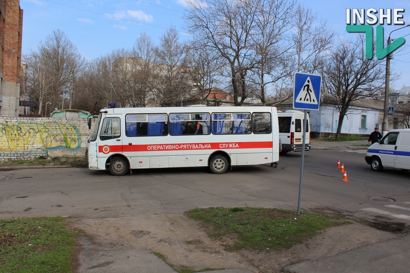 Возле администрации Центрального района Николаева столкнулись автобус спасателей и «Chevrolet Aveo» 7