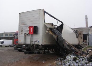 В Николаеве сгорел прицеп с почтовыми посылками