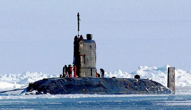 Британия решила возобновить патрулирование Арктики подлодками