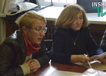 Депутаты хотят узнать у Сенкевича, как на земельную комиссию попал вопрос об изменении назначения участка, где планируется строительство АЗС