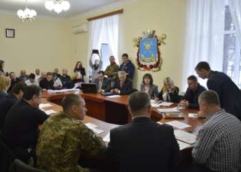 Владельцы МАФов пожаловались николаевским депутатам-«земельщикам», что чиновники без причин отказываются продлевать им договора аренды