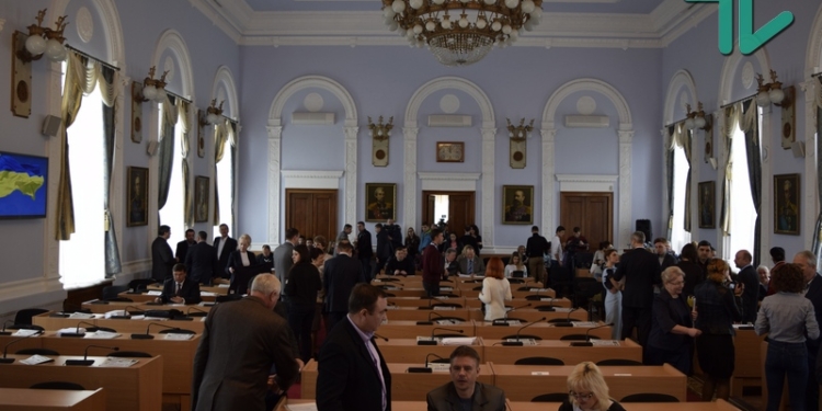 Продолжение сессии Николаевского горсовета: «ОппоБлока» в зале пока нет