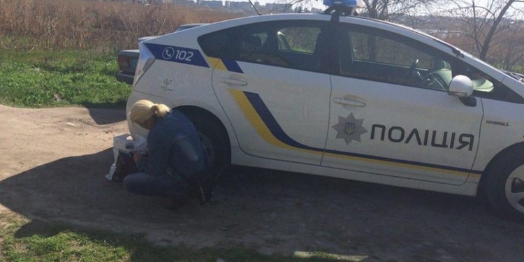 В Николаеве в доме, где никто не жил, трое мужчин устроили наркопритон