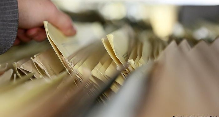 25 лет архивам “штази”: как в ФРГ обращаются с наследием спецслужб