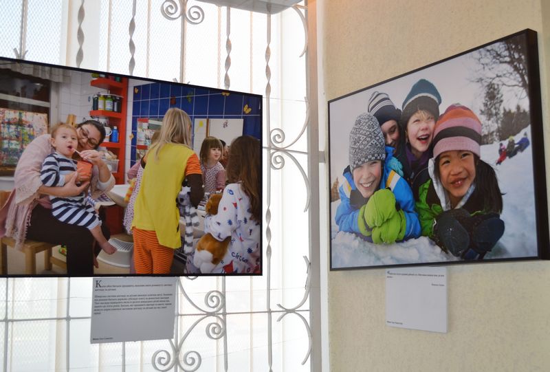 Шведская фотовыставка открыта в николаевской библиотеке для всех желающих 1