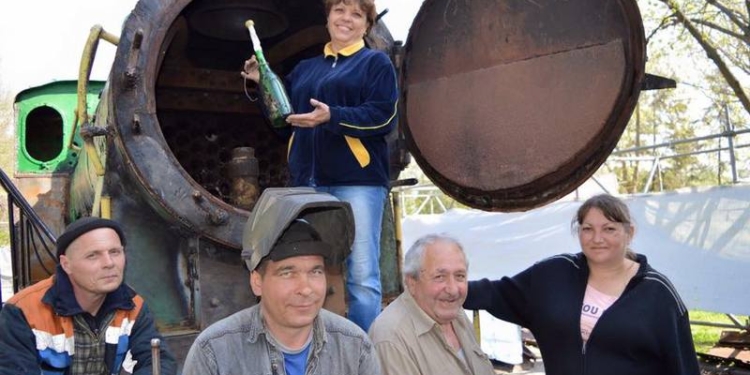 Послание из прошлого: в николаевском «сказочном» паровозе нашли клад