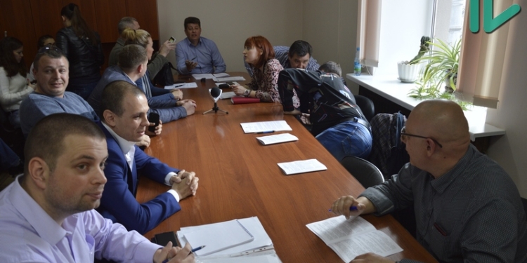 Как потратить 2,5 часа впустую: депутатская комиссия по вопросам ЖКХ сегодня не смогла начать рассмотрение вопросов повестки дня