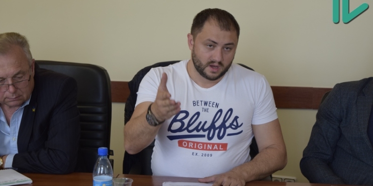 Депутат Невенчанный предложил своим коллегам из Николаевского облсовета забрать у ОГА полномочия по управлению коммунальным имуществом