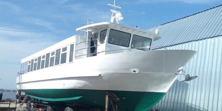 Пусть малое, но судостроение в Николаеве: на ООО «Артель» готовятся к спуску нового пассажирского судна