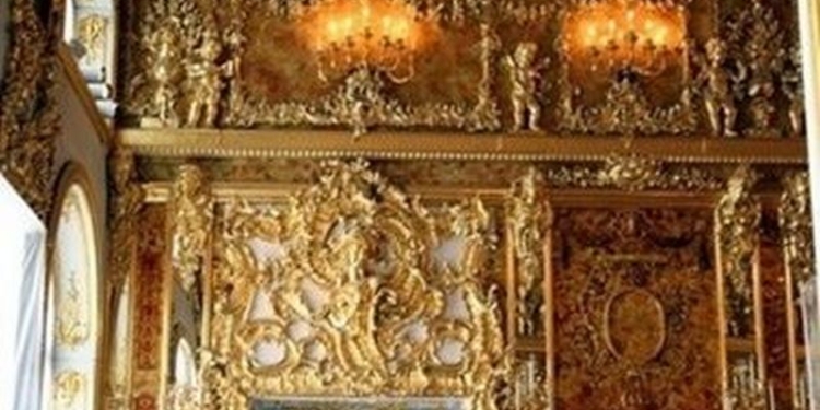 Очередная версия: Янтарная комната может находиться в бункерах на территории Польши