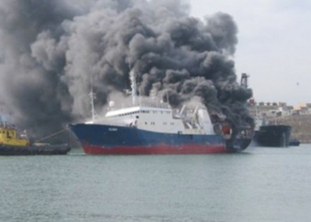 В Каспийском море горел российский танкер