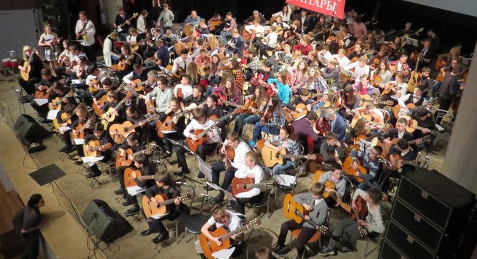 В Гомеле побили рекорд массового исполнения композиции Yesterday