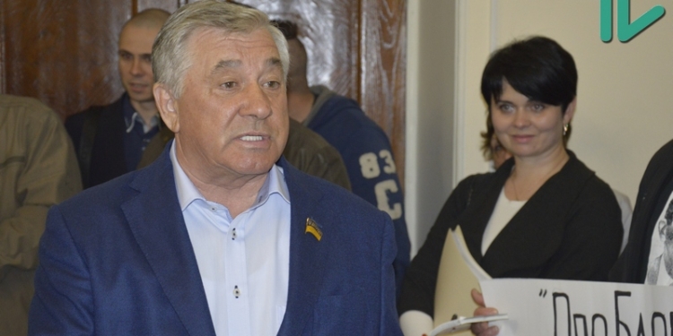 «У Дюмина бизнеса давно нет, и никакого отношения к этим бигбордам я не имею» – николаевский депутат из «ОппоБлока» о конструкциях на площади Победы