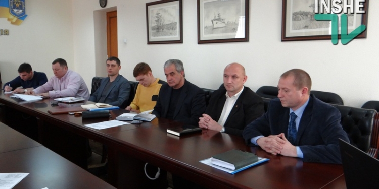 Движение большегрузов по Николаеву: к софинансированию ремонта дорог хотят привлечь стивидоров, но «Ника-тера» говорит, что расчеты неправильны