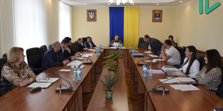 “Зачем тянуть его?” – «оппозиционеры» облсовета выступают за передачу «Николаевоблтеплоэнерго» в собственность города