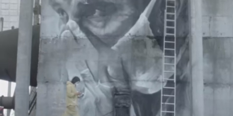 Австралийский художник разрисовал стену Чернобыльской АЭС