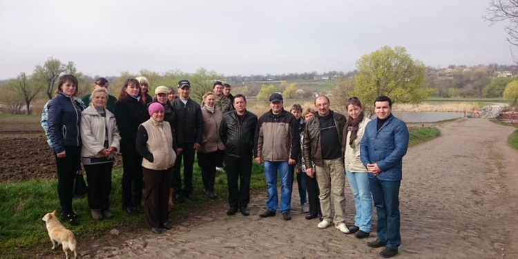 Нардеп от БПП Аркадий Корнацкий скупает землю на берегу реки – хочет строить плотину. Люди возмущены